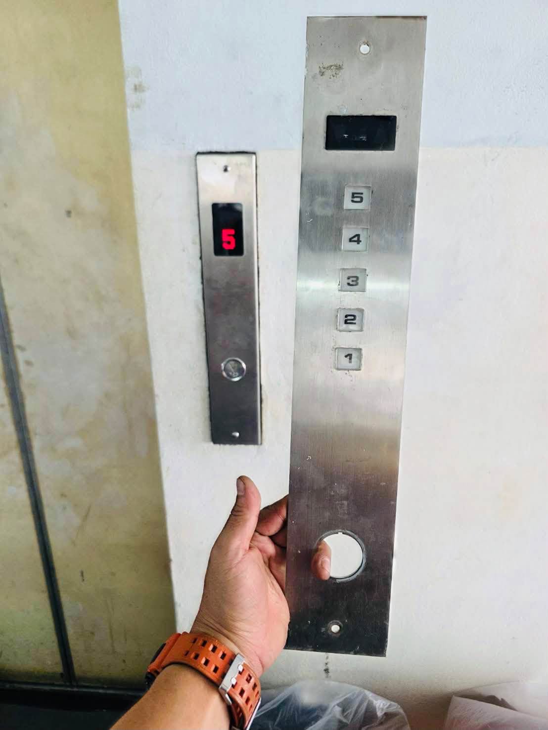 ⚙️ อัปเกรดคอนโทรลลิฟต์ จากรุ่นเก่าสู่ระบบใหม่